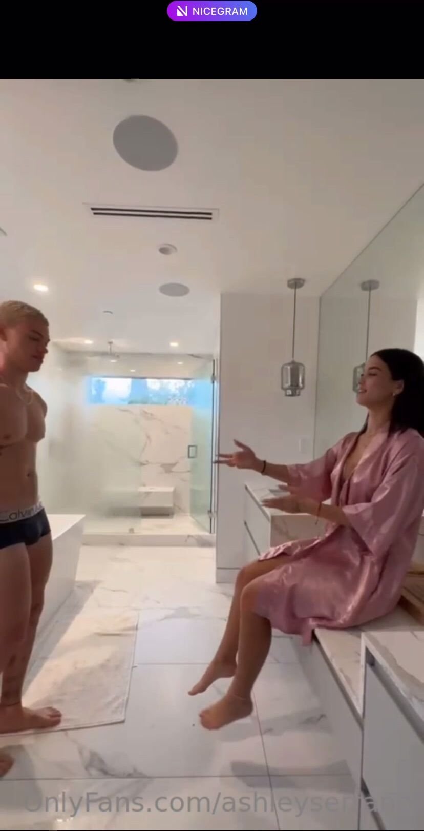 https://viralpornhub.com/es/videos/131962/ashley-serrano-seduces-a-guy-and-passionately-fucking-him-in-bathroom-video/