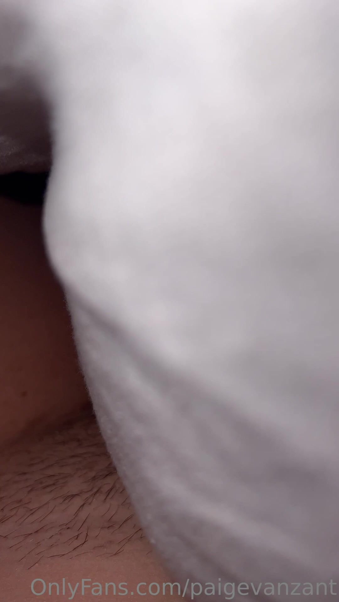 Paigevanzant Wokeup For A Horny Dream And Showing Her Hairy Pussy To Her Fans Onlyfans Leaked Video