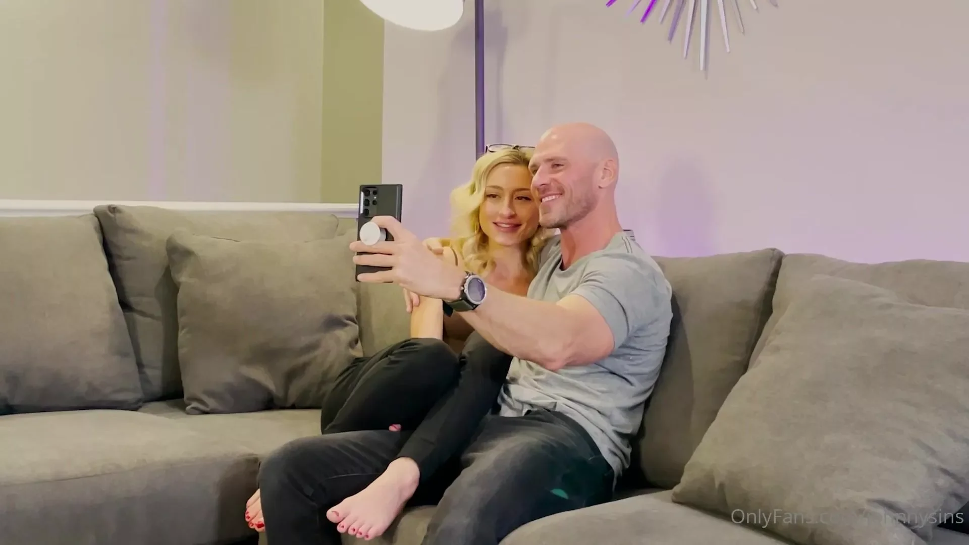 Johnny Sins Monster Having Rough Sex With A Pretty Blondy And Creampied Video